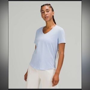 Lululemon- Love Tee- Sz 8- Blue Linen- Pima Cotton- VNeck